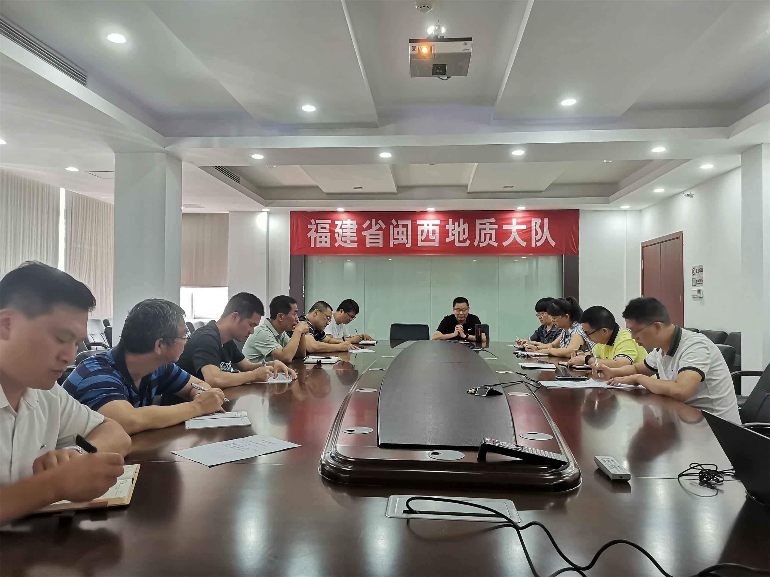 8e35cd795d3137a792b8707a2d65bce.jpg 8e35cd795d3137a792b8707a2d65bce.jpg