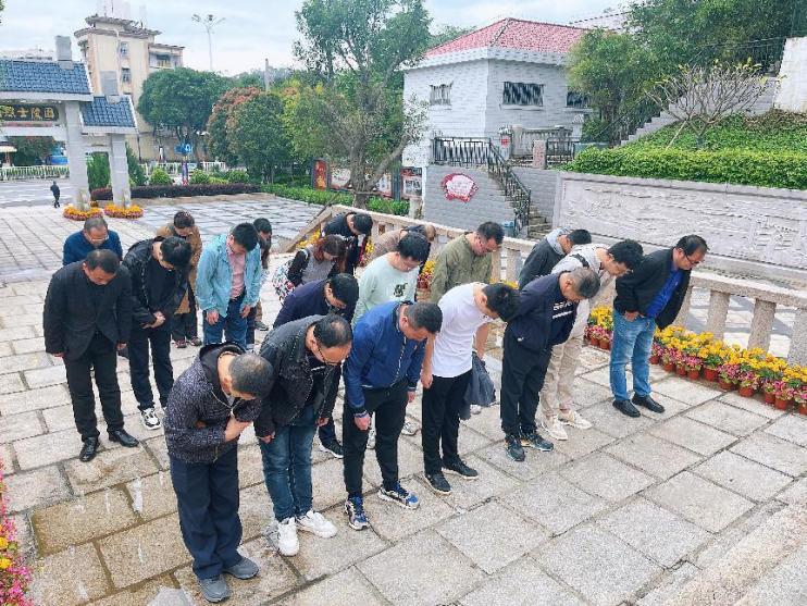 图片2.jpg 图片2.jpg